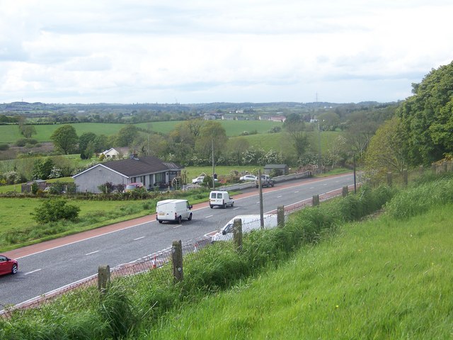 File:Main Armagh to Newry Road 1 - Geograph - 1348830.jpg