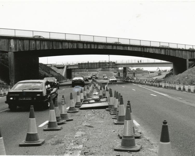 File:M3 Upgrade Hocombe Road Bridge Before Sept 1990.jpg