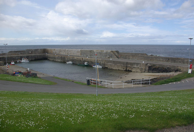 File:Portsoy Harbour - Geograph - 2442713.jpg