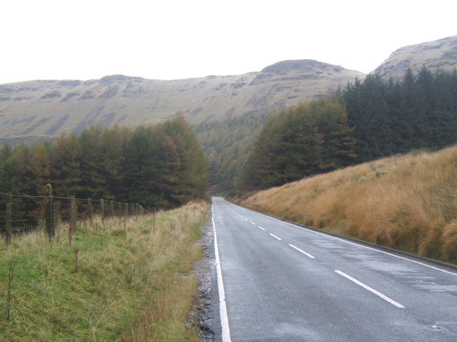 File:A4061 rising towards Craig Ogwr - Geograph - 1019448.jpg