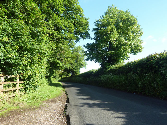 File:Beggars Lane - Geograph - 3995531.jpg