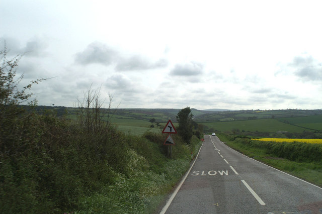 File:On the A3059 heading East out of Newquay - Geograph - 170239.jpg