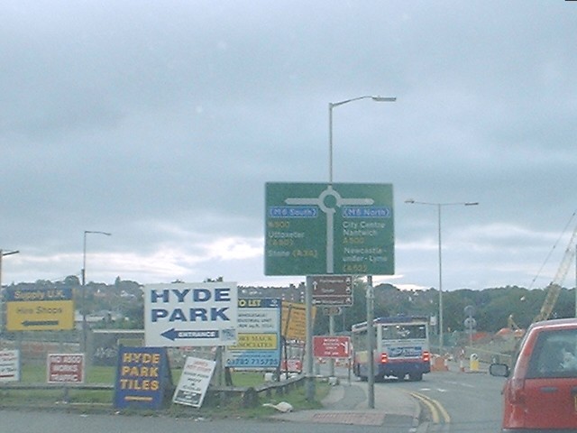 File:A52, City Road, Stoke South squareabout - Coppermine - 3314.jpg