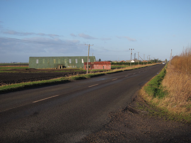 File:Farm buildings by Southery Road - Geograph - 2762636.jpg