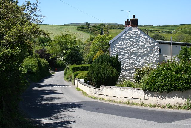 File:Across Trevellas Valley at Barkla Shop - Geograph - 181627.jpg