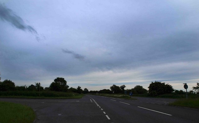 File:Looking South on the A403 Severn Road.jpg