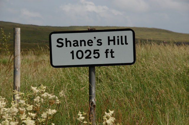 File:Shane's Hill, Larne - Geograph - 206751.jpg