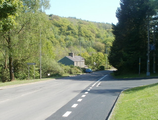 File:Abersychan - junction for Victoria Village and Garndiffaith - Geograph - 2382230.jpg