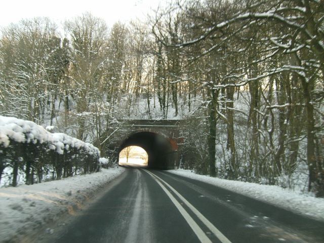 File:A272 tunnel - Coppermine - 23816.jpg