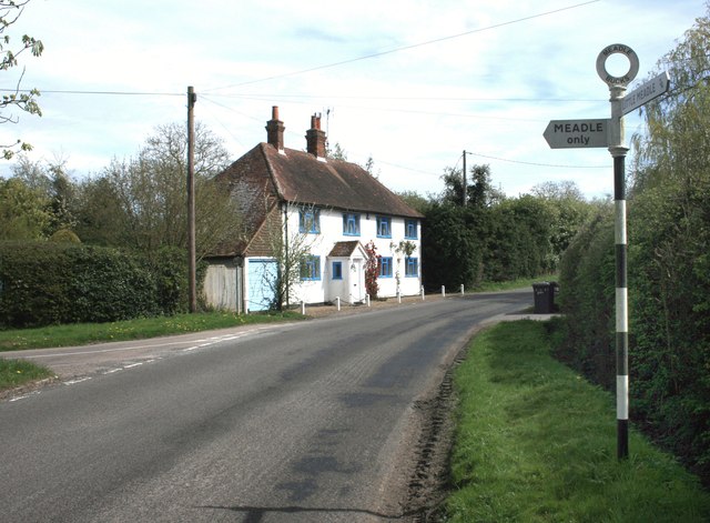 File:The turning for Meadle - Geograph - 4510468.jpg