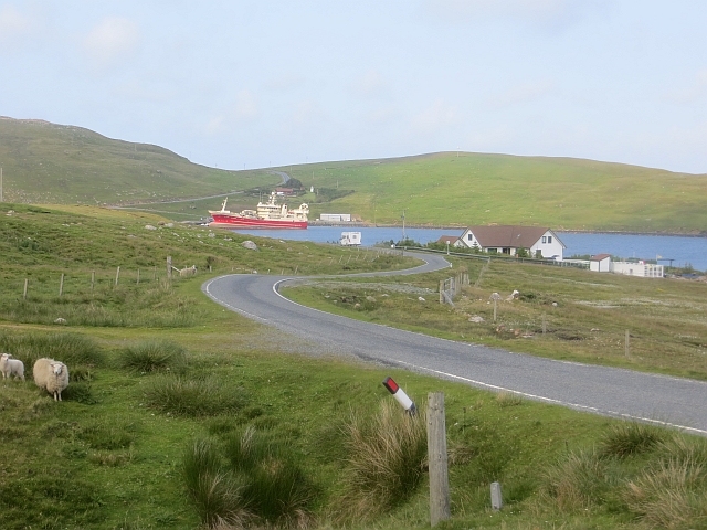 File:A970, North Collafirth - Geograph - 3830549.jpg