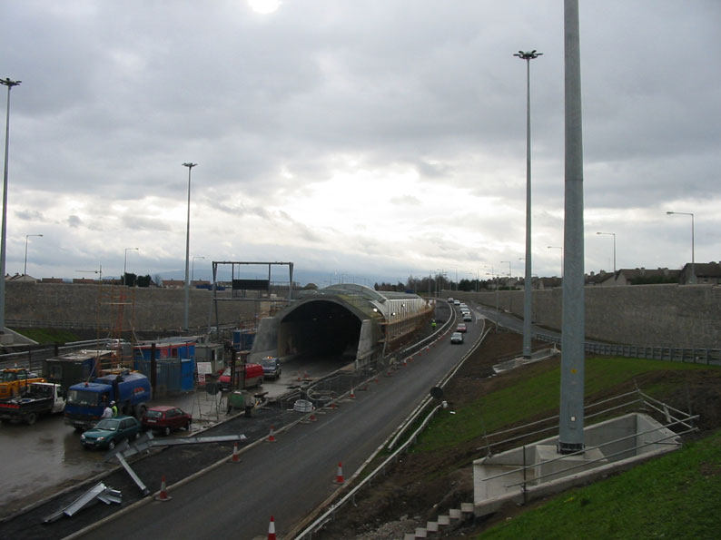 File:M1 Dublin Port Tunnel facing southbound - Coppermine - 4757.jpg