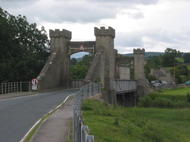 File:Middleham Bridge - Geograph - 28582.jpg