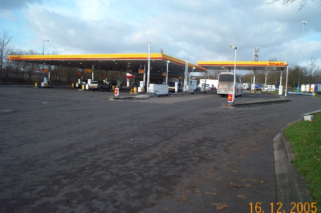 File:M1 Motorway- London Gateway Services - Geograph - 91917.jpg