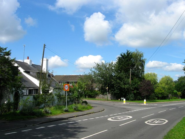 File:Greyfriars, Gravelye Lane, Lindfield - Geograph - 4618995.jpg