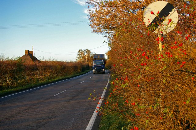 File:B1022 Near Broad Street Green - Geograph - 288220.jpg