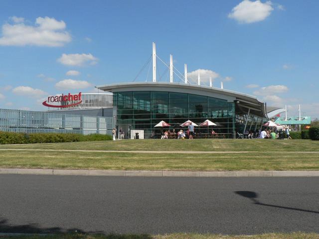 File:Norton Canes- M6 Toll services - Geograph - 923024.jpg