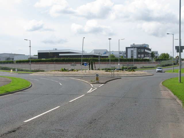 File:Roundabout on the B799 - Geograph - 2587551.jpg