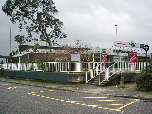 File:Bolton West Motorway Services - Geograph - 671634.jpg
