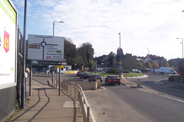 File:Roundabout on Stonebridge Road - Geograph - 1558233.jpg