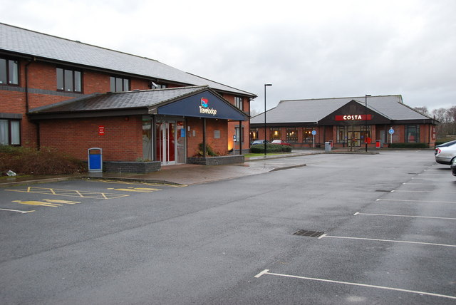 File:Travelodge and Cafe - Geograph - 1173821.jpg
