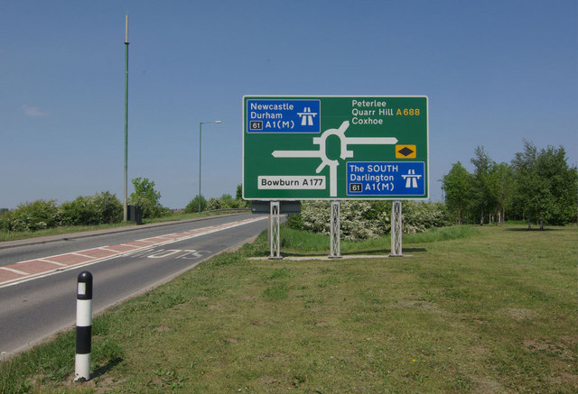 File:Approaching the A1 - Geograph - 1905180.jpg