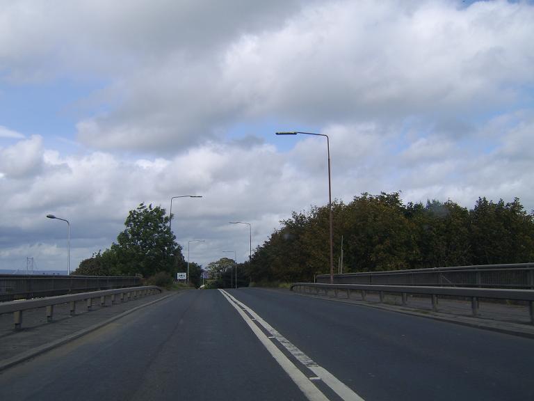 File:B800 (A8000) The bridge over the A90 - Coppermine - 15312.jpg