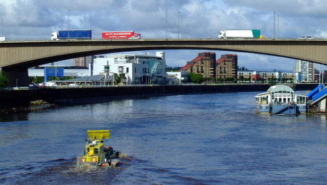 File:River Clyde at Glasgow - Geograph - 2518460.jpg