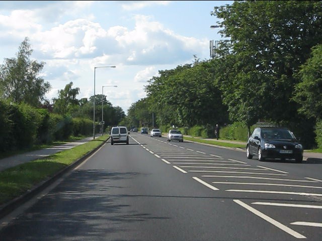 File:Aylesbury - Wendover Road (C) Peter Whatley - Geograph - 3010384.jpg