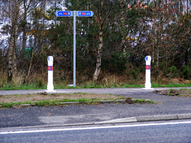 File:National Cycle Route at Inverkip - Geograph - 2360412.jpg