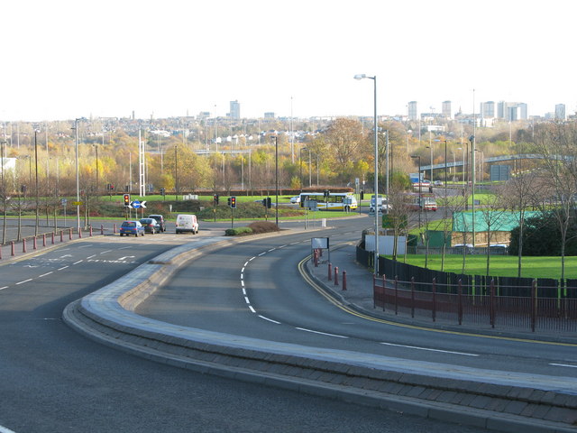 File:Roundabout on A723 on the outskirts of Hamilton - Geograph - 1065366.jpg
