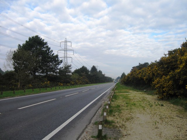 File:Hythe by-pass, A326 (C) Alex McGregor - Geograph - 2357980.jpg