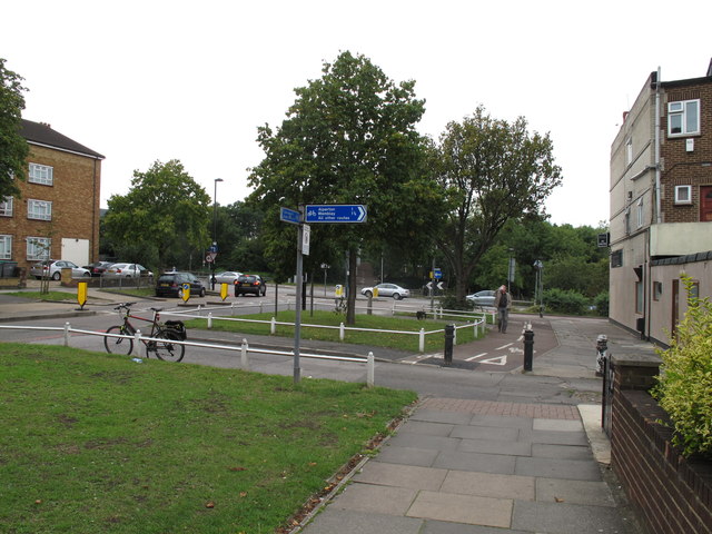 File:Cycle track from Twyford Abbey Road to... (C) David Hawgood - Geograph - 2573467.jpg