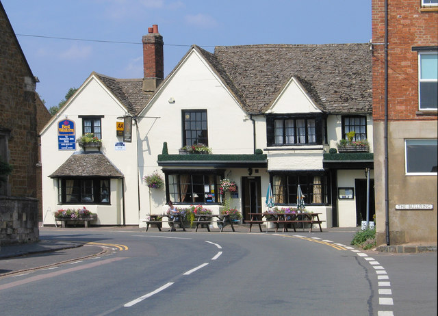 File:Deddington Arms Hotel, Deddington - Geograph - 1234210.jpg