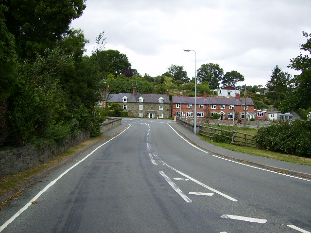 File:The A490 - A489 road junction in Church Stoke.jpg