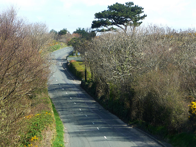 File:The A4 near Ballanayre (C) Chris Gunns - Geograph - 1883481.jpg