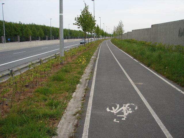 File:Cycle and pedestrian route on the R136 - Geograph - 811399.jpg