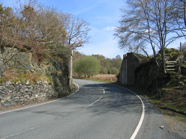 File:WHR Bridge near Nantmor - Geograph - 160313.jpg