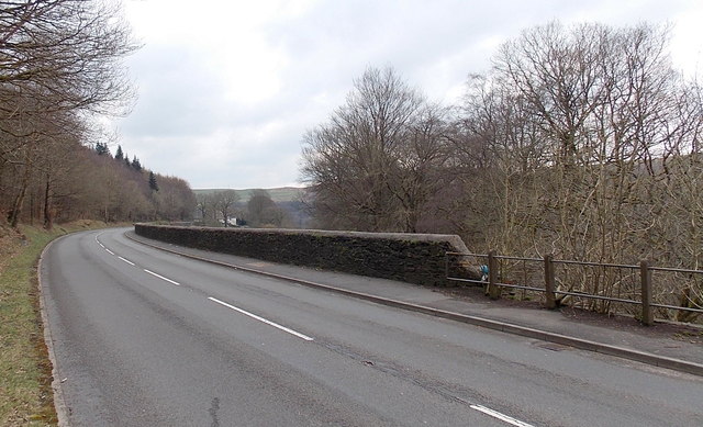 File:Northern end of a long stone wall south... (C) Jaggery - Geograph - 4045120.jpg