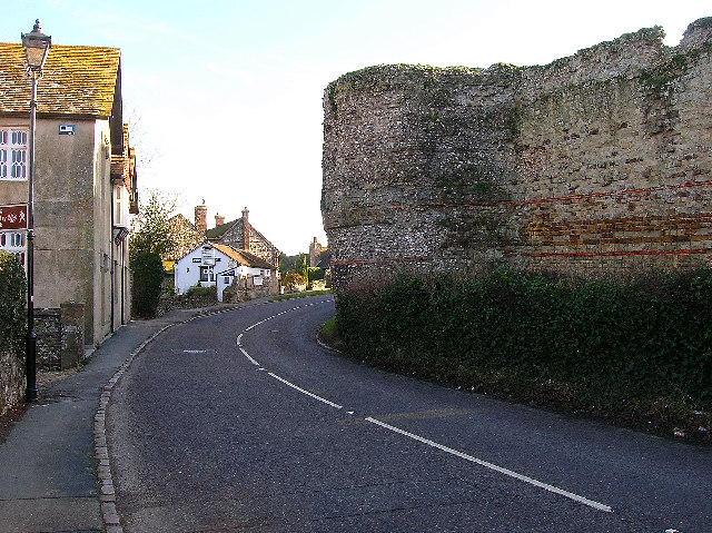 File:Castle Road, Pevensey - Geograph - 109487.jpg