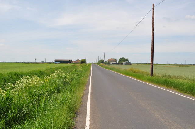 File:The Long, Straight and Bumpy - Geograph - 1930154.jpg