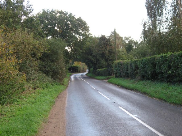 File:Crownthorpe Road - Geograph - 277030.jpg