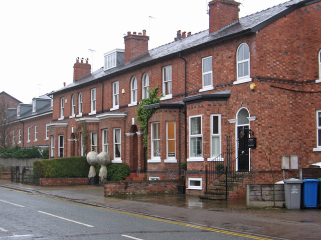 File:Hale - houses on north side of Ashley Road - Geograph - 3801322.jpg