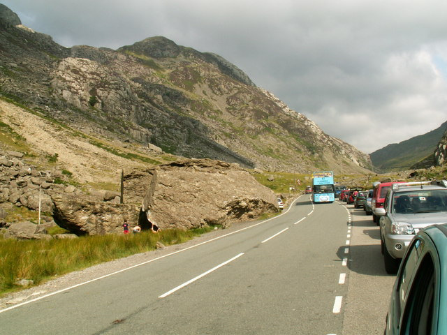 File:Llanberis - Geograph - 205784.jpg