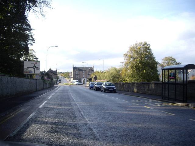 File:Roundabout in Forres - Geograph - 1530102.jpg