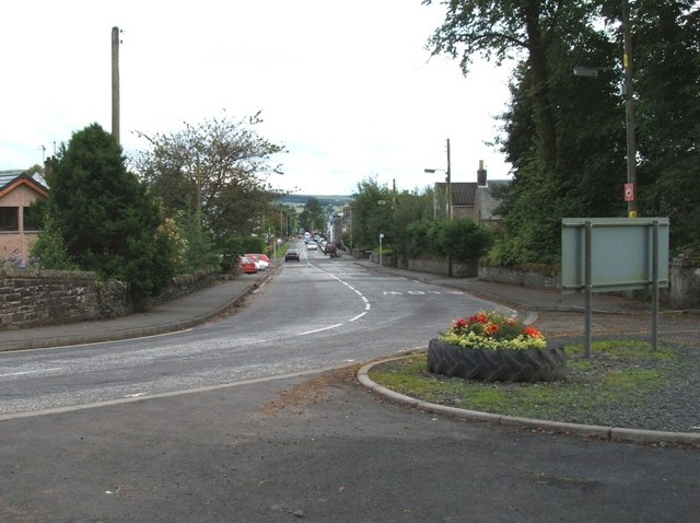 File:Braco from the North - Geograph - 526748.jpg