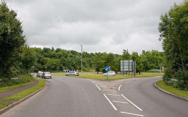 File:Roundabout off M3 Junction 10, Winchester - Geograph - 879670.jpg