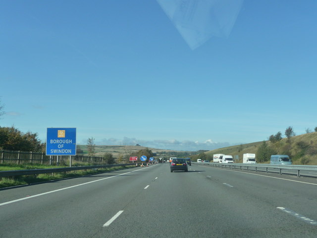 File:Wiltshire - Borough of Swindon sign - Geograph - 1122881.jpg