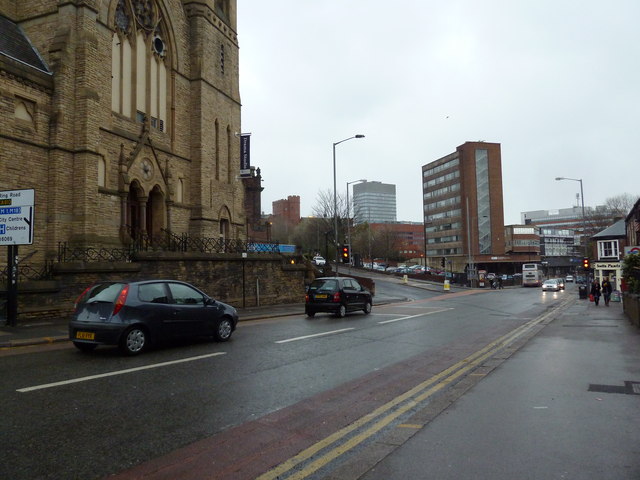 File:Traffic lights on the Glossop Road - Geograph - 3047024.jpg