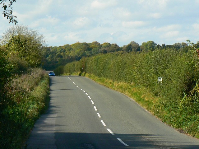 File:B3084 Cholderton Road, near Grateley - Geograph - 1001289.jpg